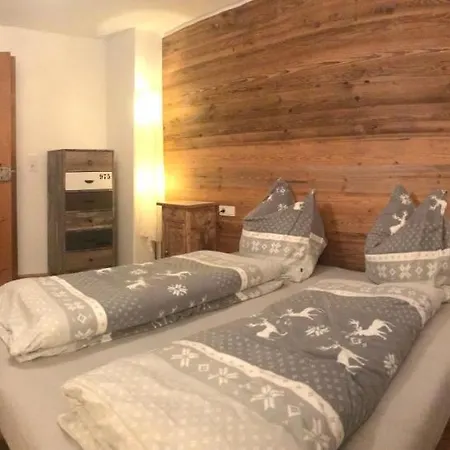 Tiroler Knusperhaeuschen Tannheim